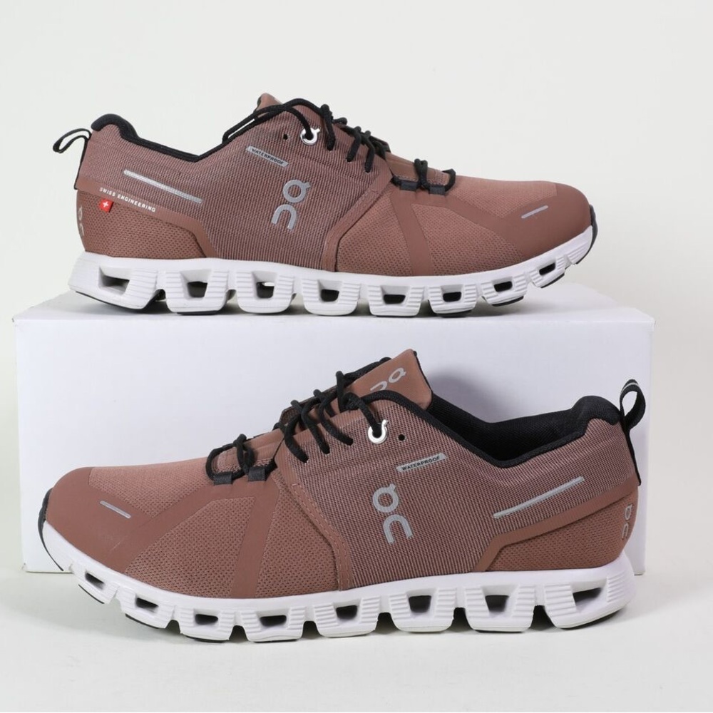 On Cloud 5 Waterproof Running Shoes